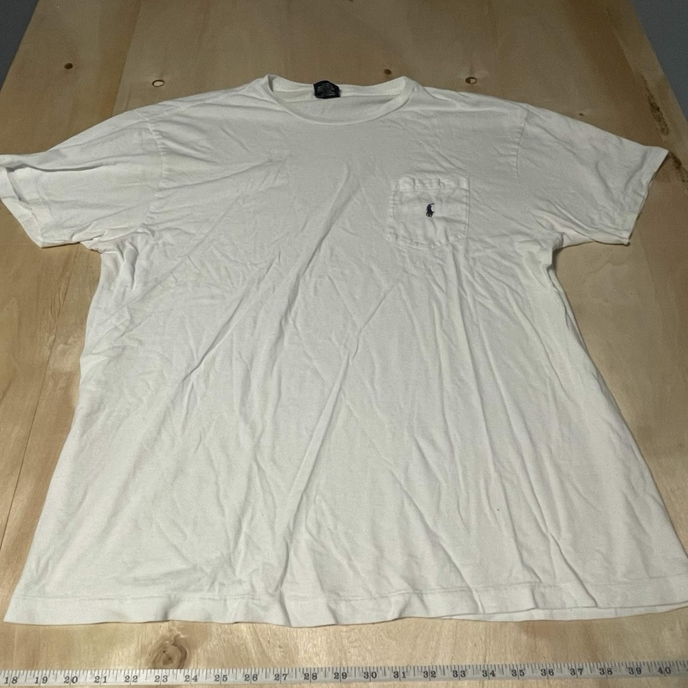 Large Ralph Lauren tee front pocket